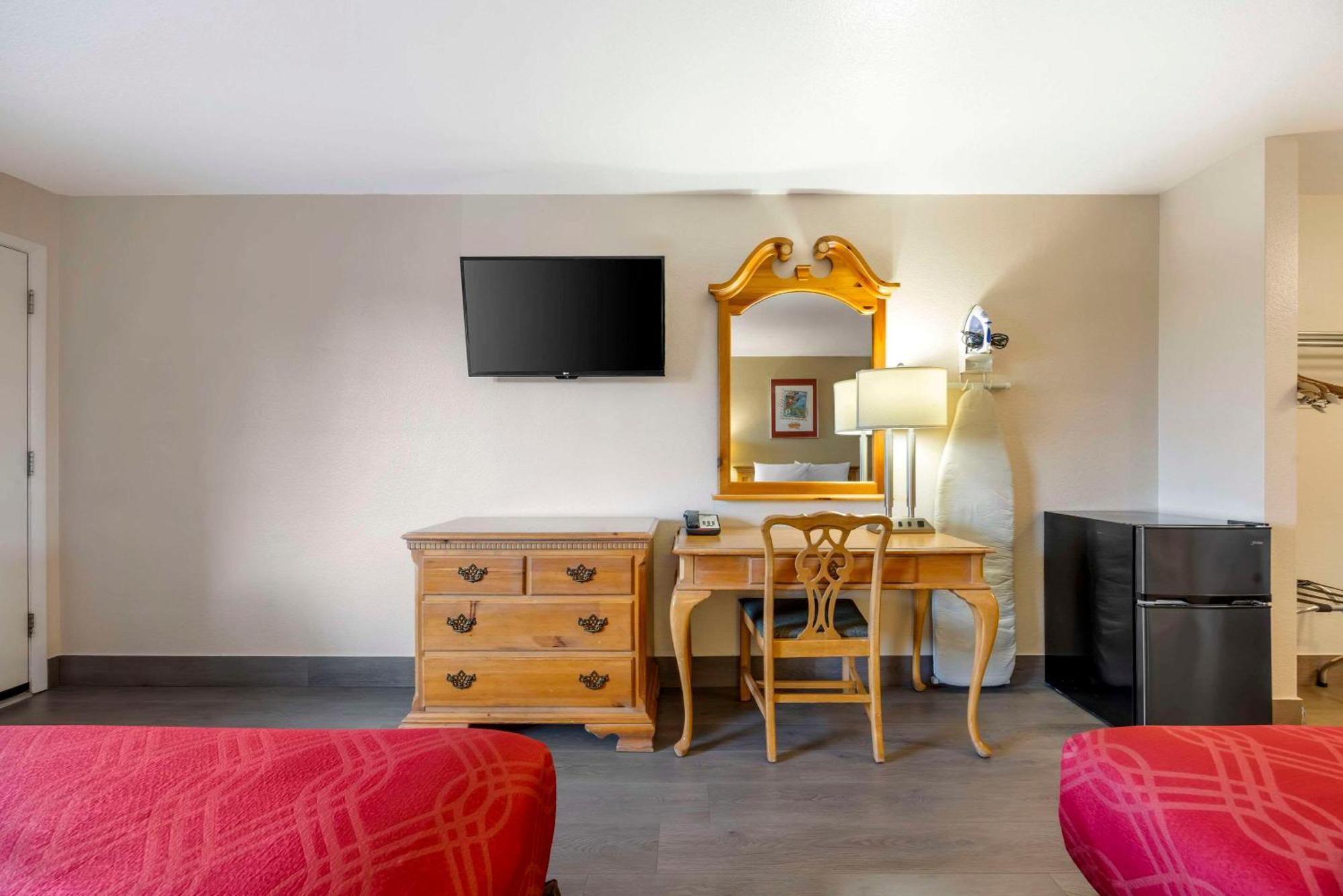 Rodeway Inn Albany Kültér fotó
